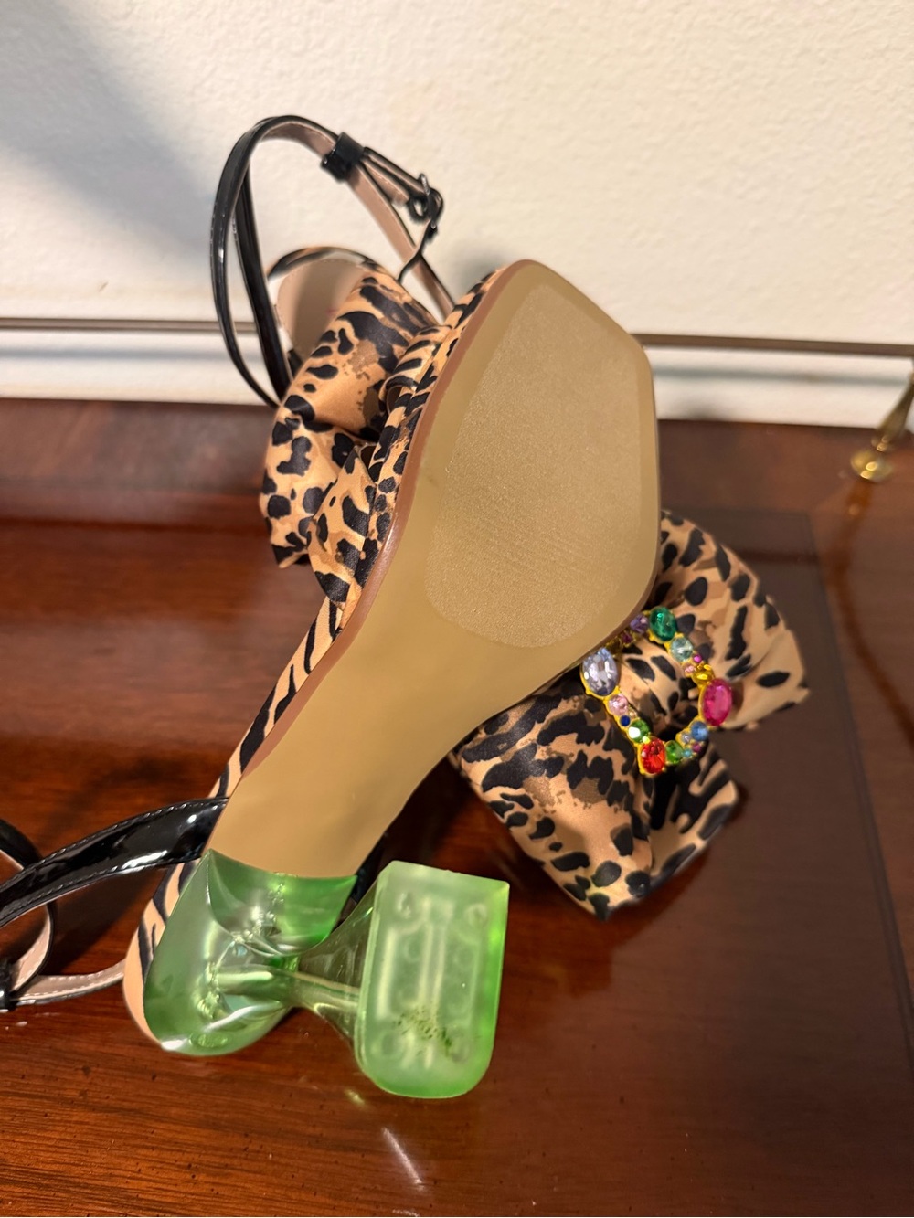 Betsey Johnson Pollie Leopard Bow Gem ๐ Sparkle Ankle-Strap Green Heels Funky - Picture 7 of 9